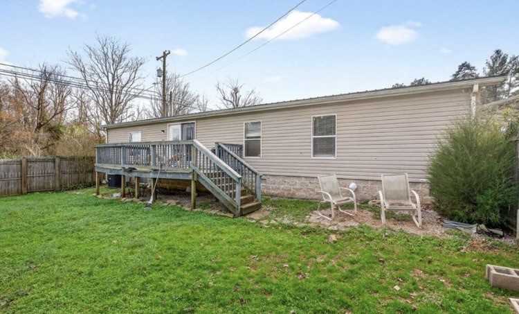 71 Quarry St - Photo 2 of 3