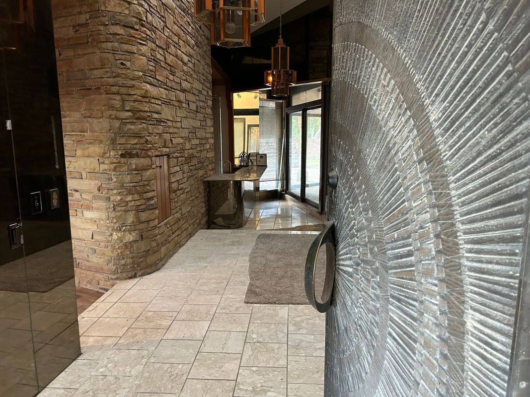 108 Timberlake Ct - Photo 3 of 27