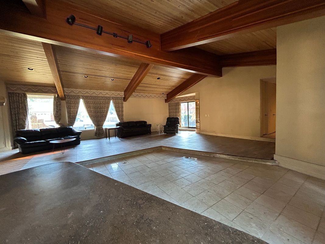 108 Timberlake Ct - Photo 6 of 27