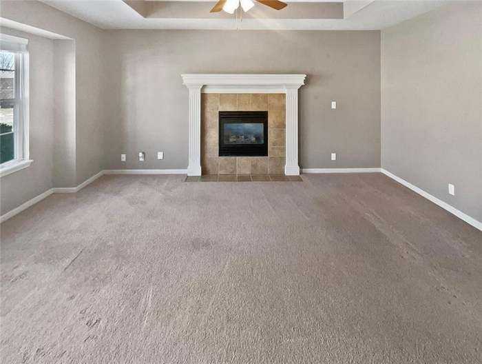 1607 Nw Hilltop Ln - Photo 3 of 15