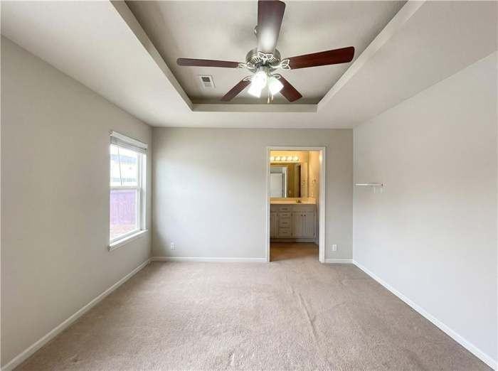 1607 Nw Hilltop Ln - Photo 6 of 15