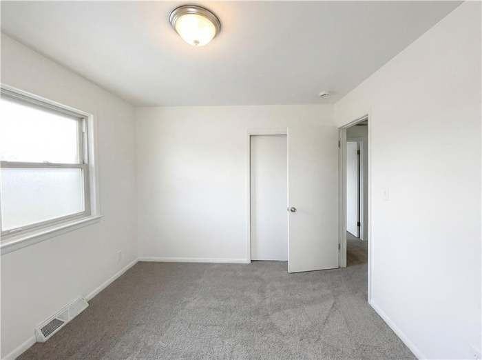 5342 N Palmer Ave - Photo 7 of 15