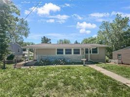 featured image of 2939 Ne Jewett St