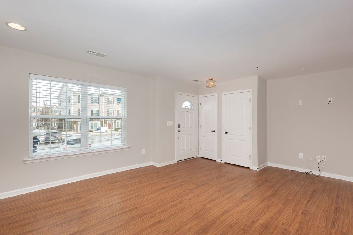 6515 Dundee Dr ##232 - Photo 2 of 28