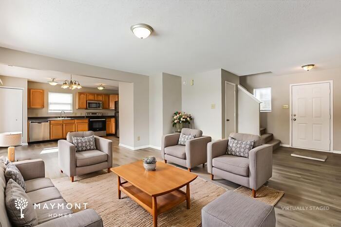 824 Olmsted Dr - Photo 6 of 16