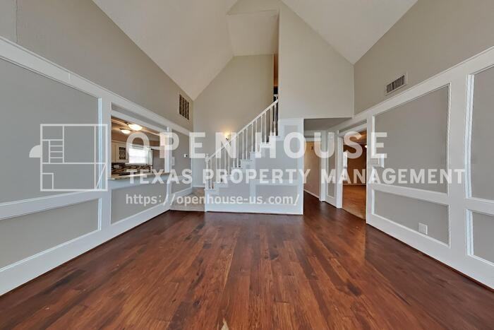 12927 Lemur Ln - Photo 4 of 23