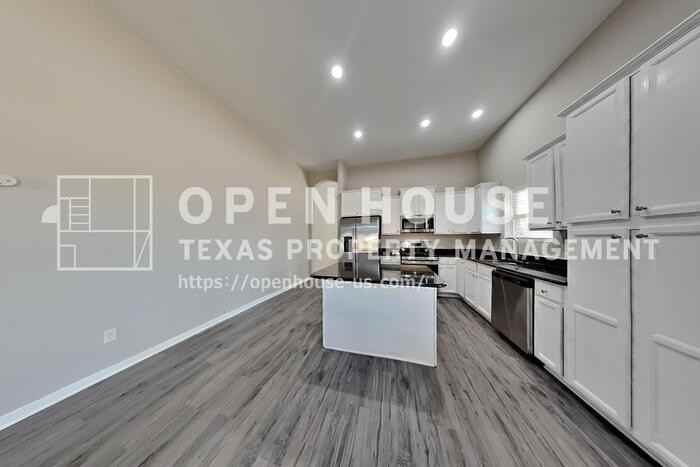 3218 Clayton Terrace Dr - Photo 5 of 24