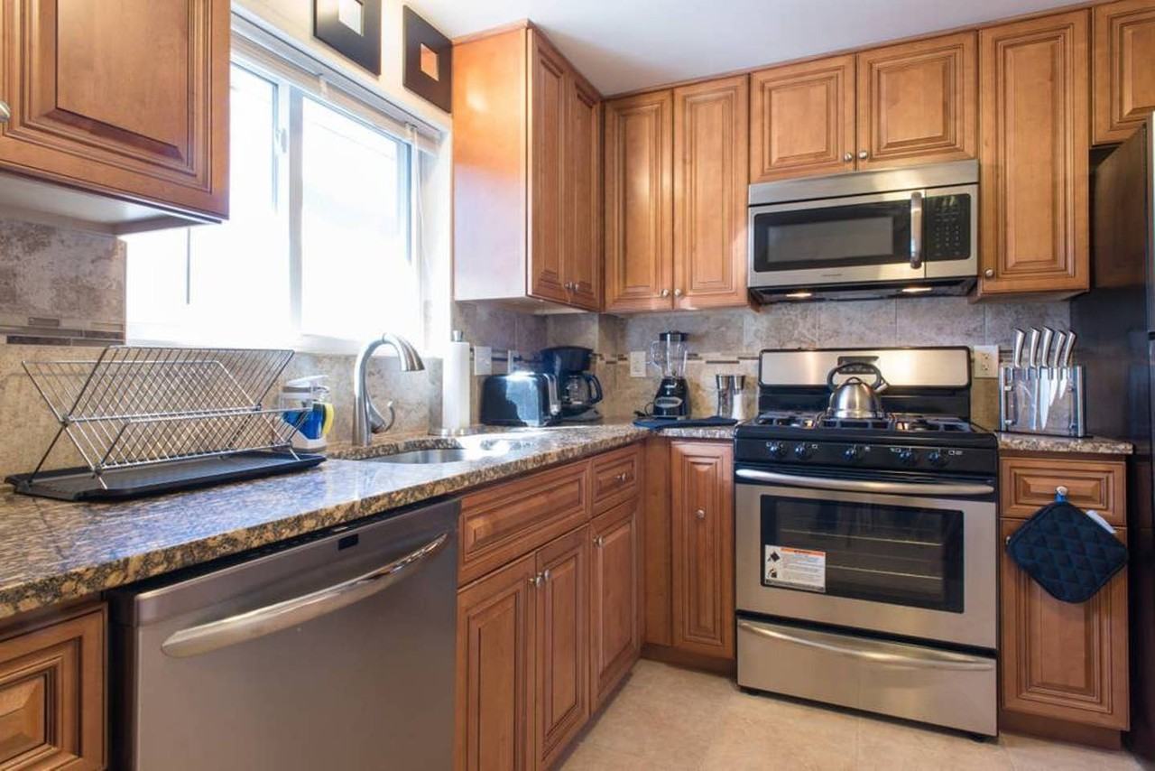 37 Oxford Cir #1 - Photo 2 of 20