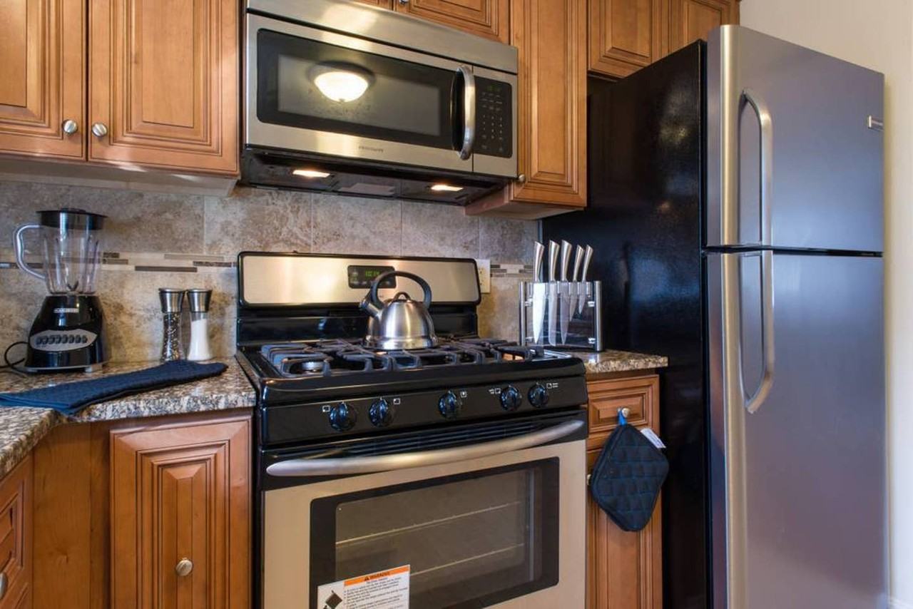 37 Oxford Cir #1 - Photo 4 of 20