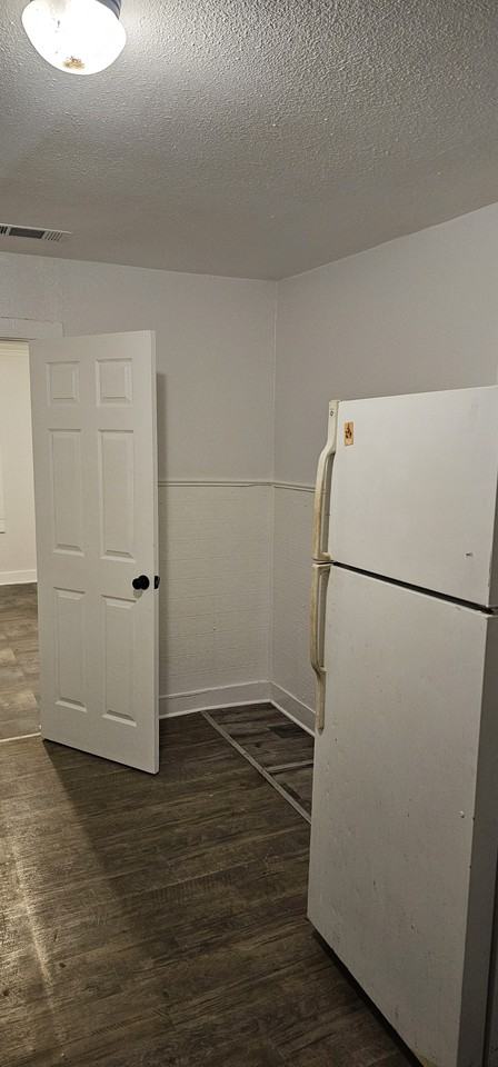 1366 Avenue A #NA - Photo 6 of 17