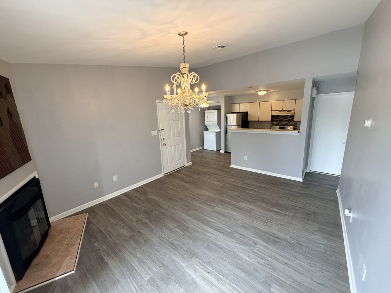 700 N Franklin Blvd Unit 302 #302 - Photo 2 of 11