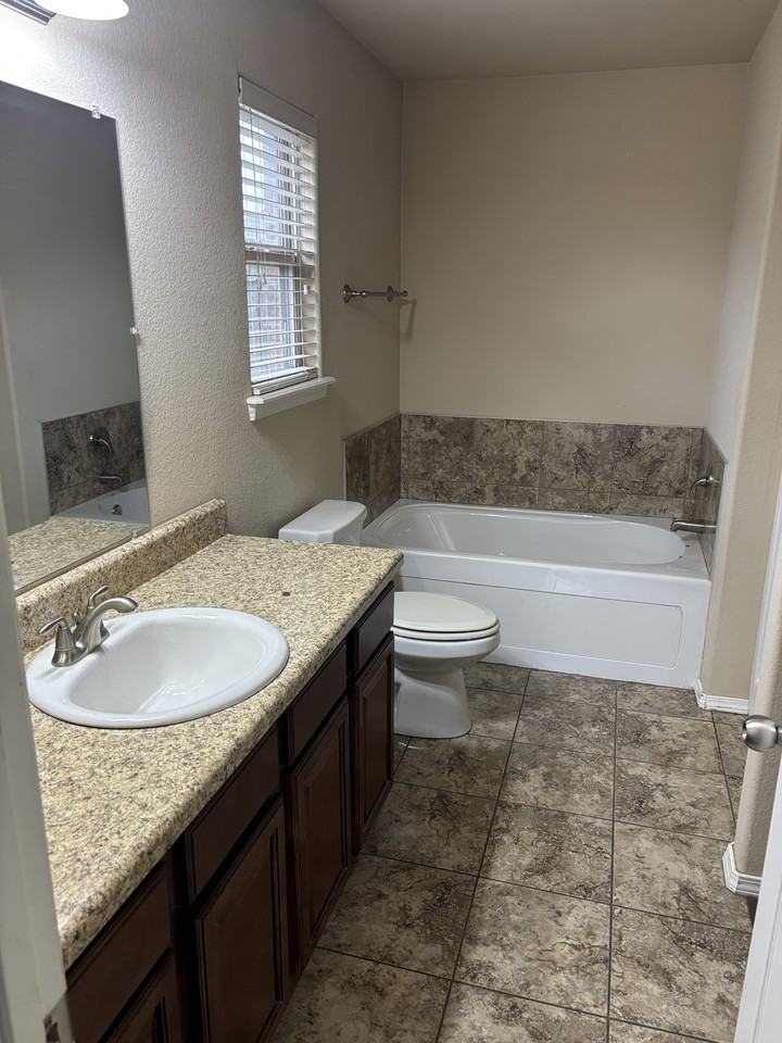 630 Saddlehorn Dr #NA - Photo 6 of 14