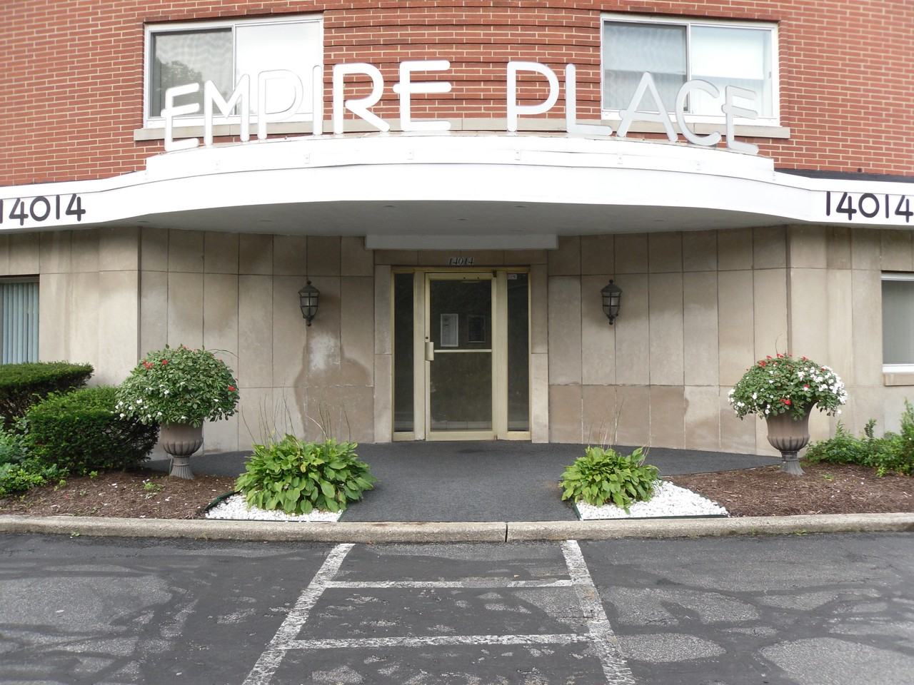 14014 Shaker Blvd #201 - Photo 2 of 8