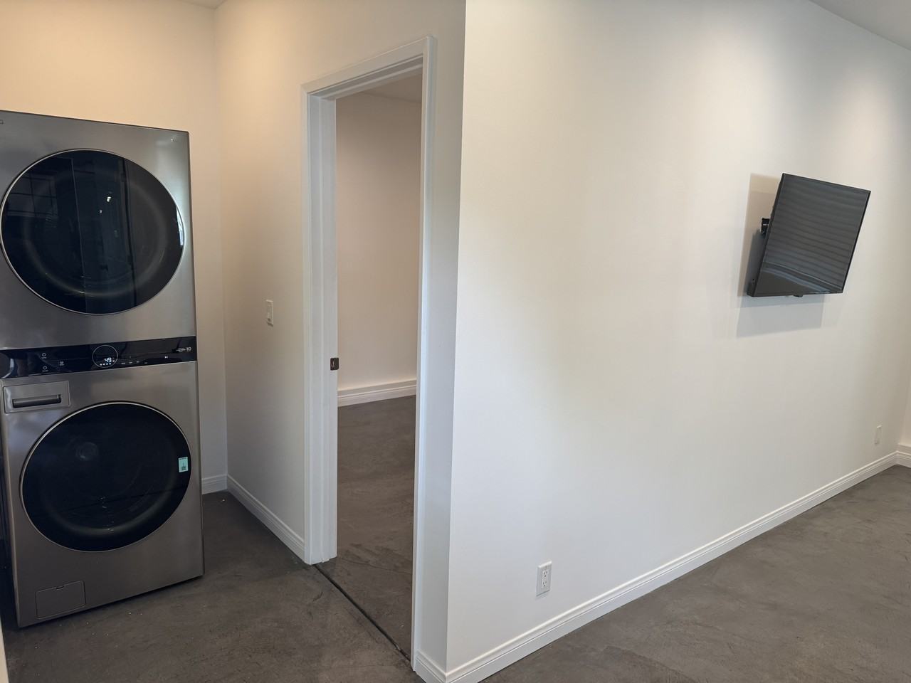 19710 Roscoe Blvd #NA - Photo 2 of 12