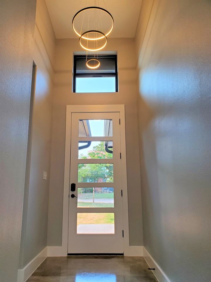 424 E Burrell St #NA - Photo 2 of 21