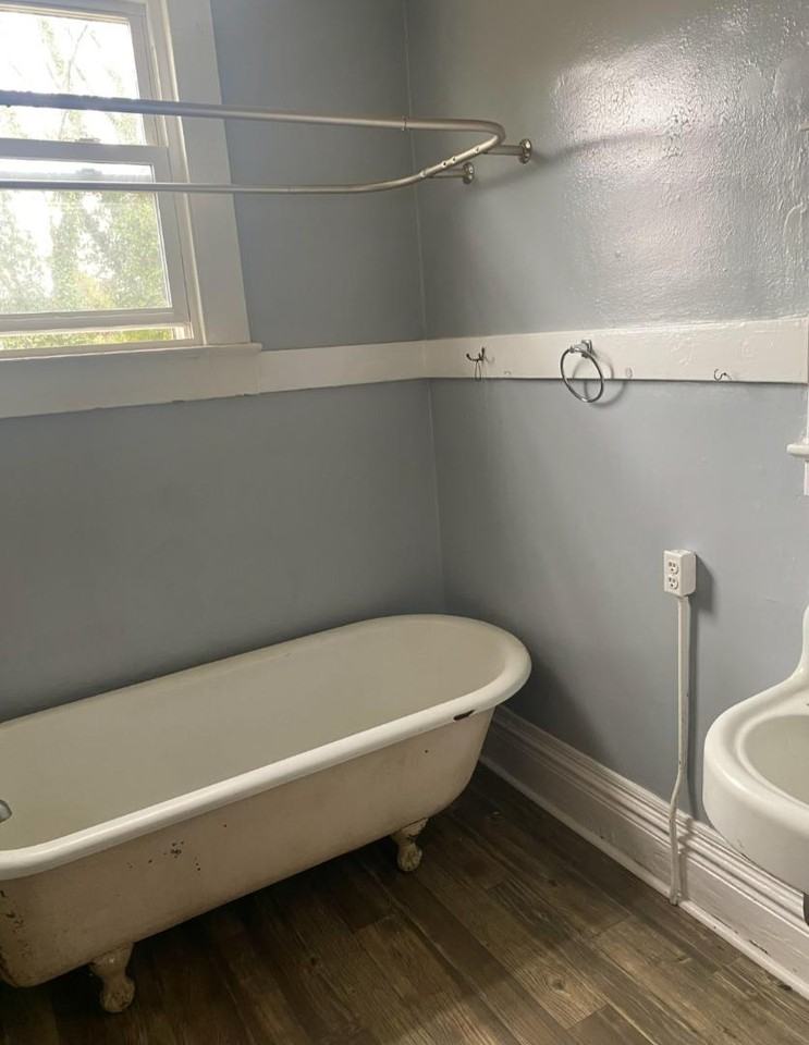 126 Bailey Cir - Photo 3 of 5