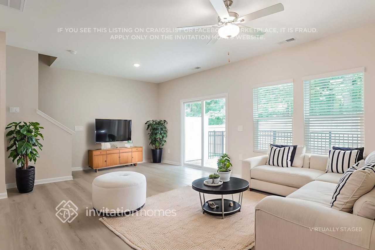 1177 Greenville Way - Photo 5 of 28