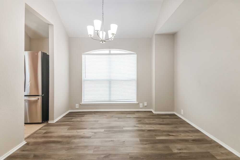 2716 Stallion Dr - Photo 7 of 16