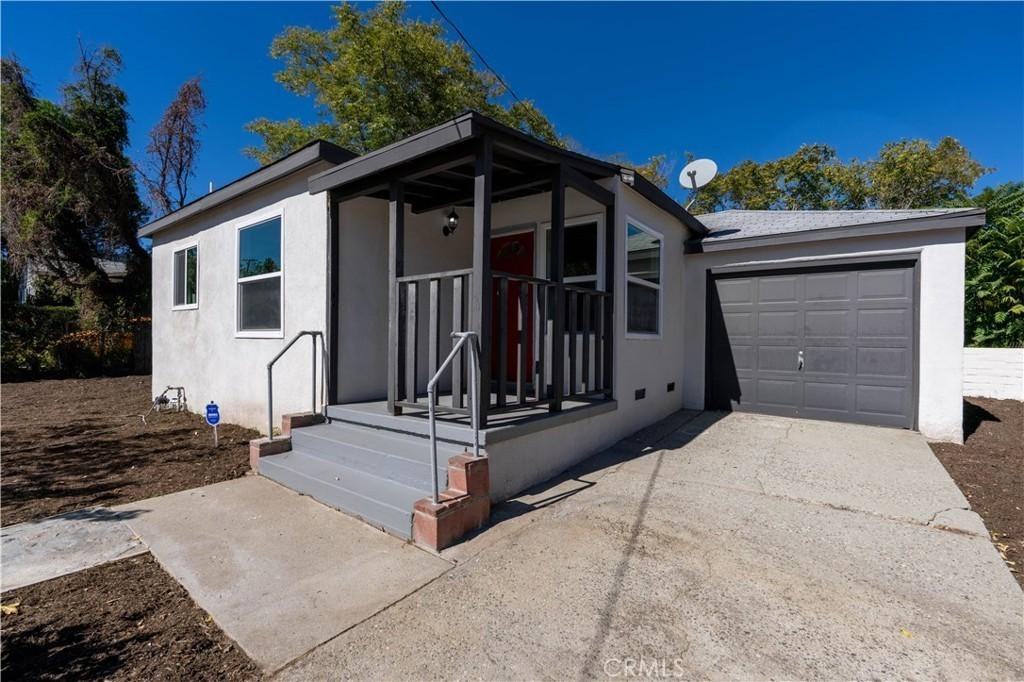 911 West George Street - Photo 3 of 20