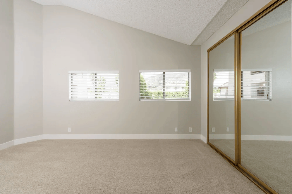 1435 Stanley Ave - Photo 2 of 50
