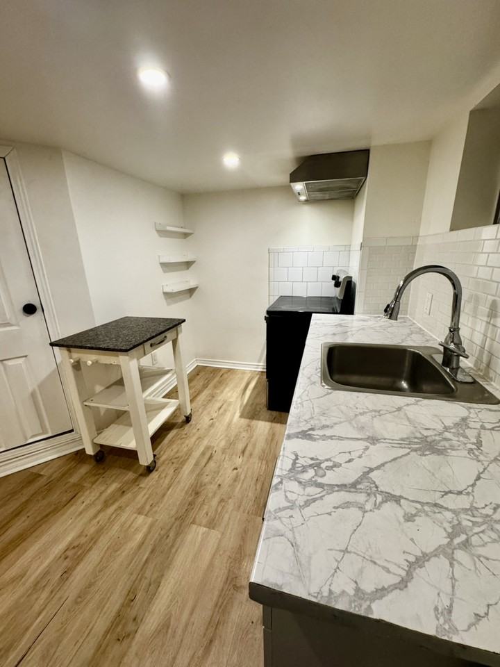 19 Hertford Ave #2 - Photo 3 of 9