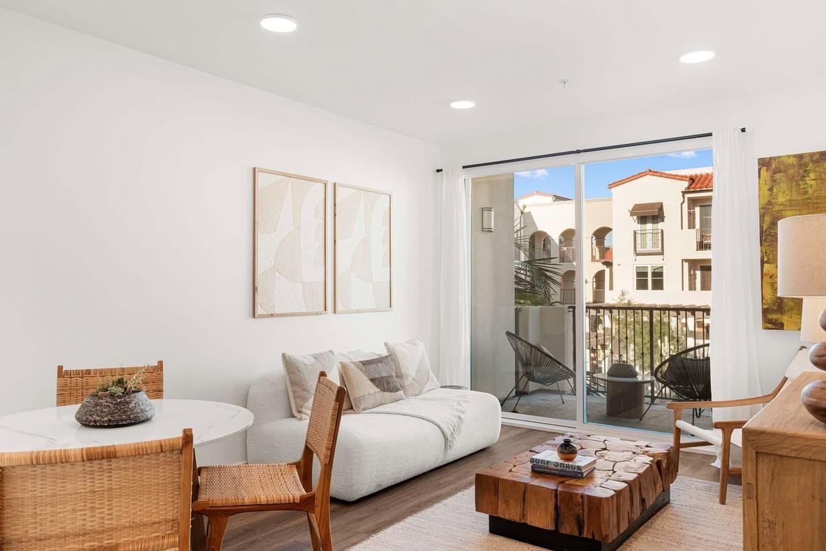 1700 S Pacific Coast Hwy