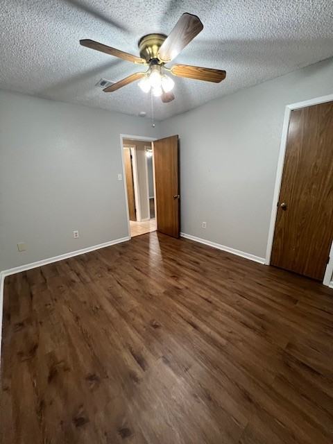 9114 Jennifer St - Photo 5 of 10