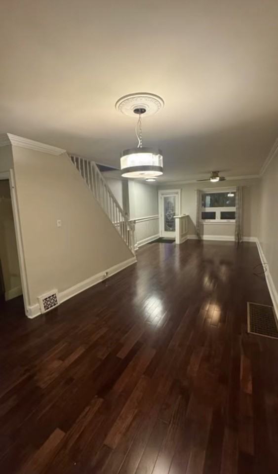 500 Lauder Avenue - Photo 4 of 20