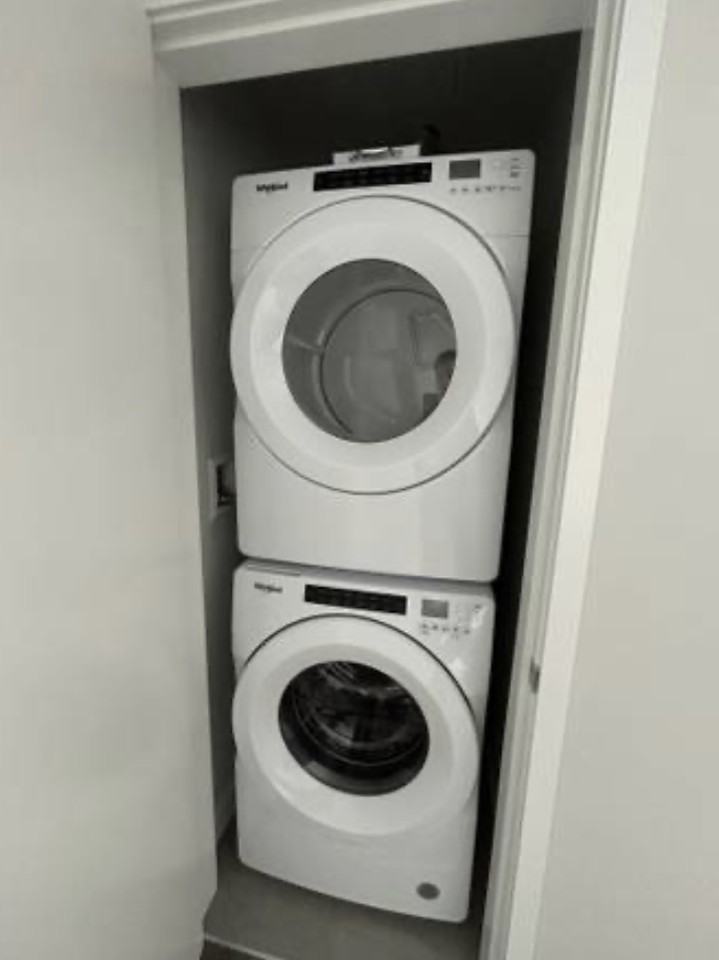 3430 East Kent Avenue South - Photo 5 of 11