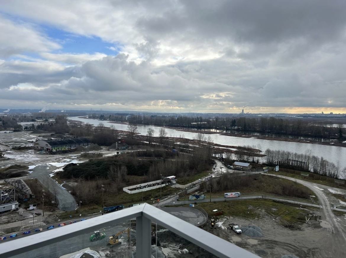 3430 East Kent Avenue South - Photo 6 of 11