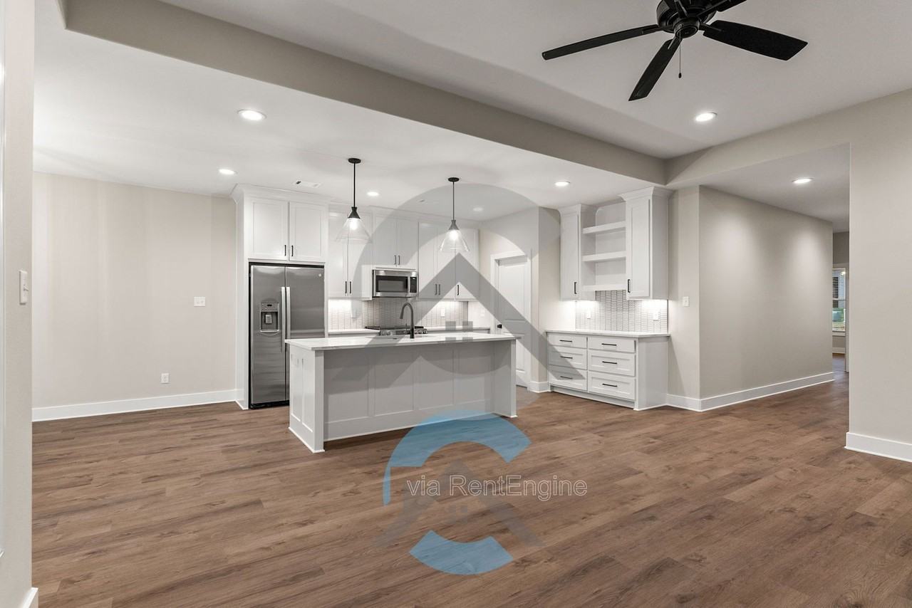 3512 Logan Ridge Dr - Photo 4 of 19