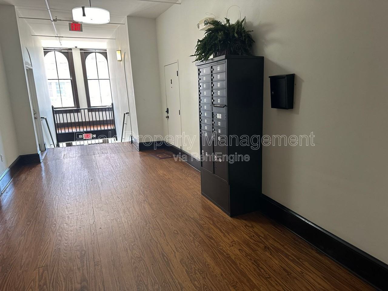 25 W Bank St #12 - Photo 2 of 5