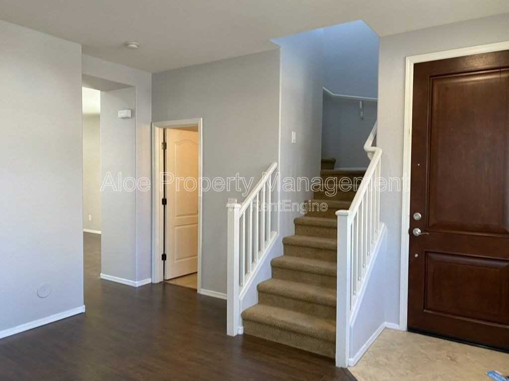 4241 E Carla Vista Dr - Photo 3 of 31