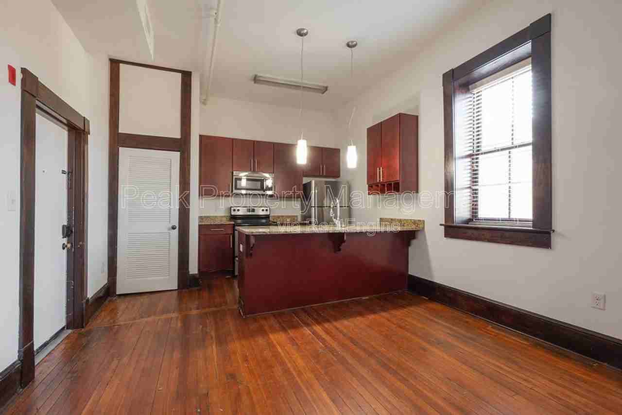 25 W Bank St #17 - Photo 5 of 6