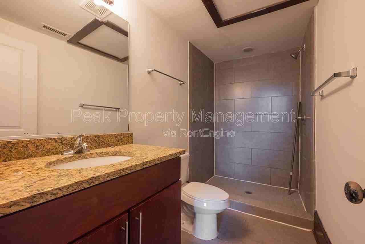 25 W Bank St #17 - Photo 3 of 6