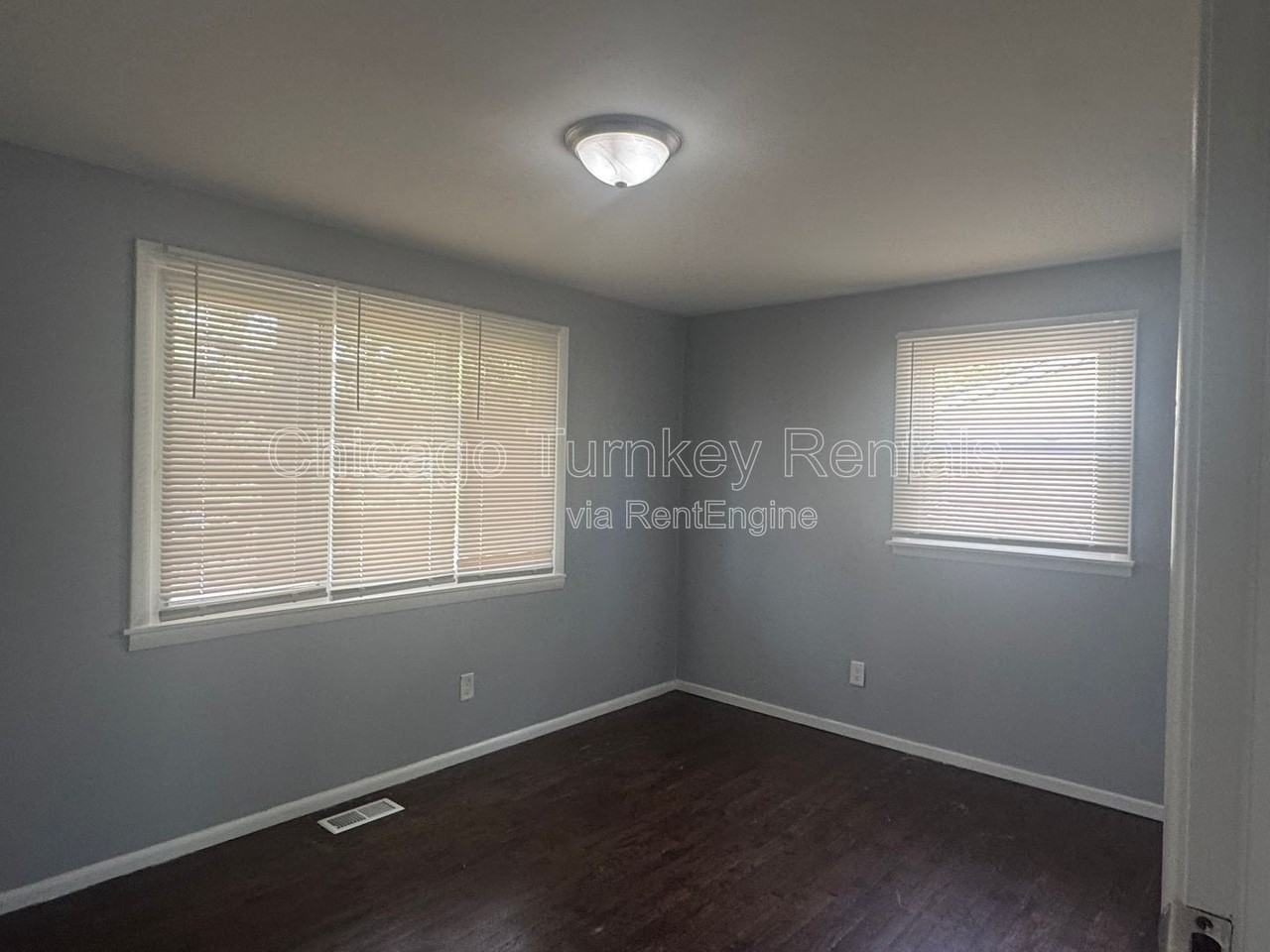 43 N Walnut Ln - Photo 6 of 17