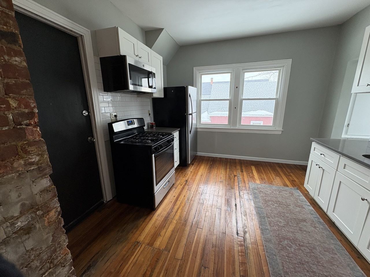 841 West Ave #2 - Photo 3 of 11