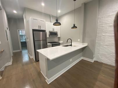 2154 W Potomac Ave - Photo 6 of 12