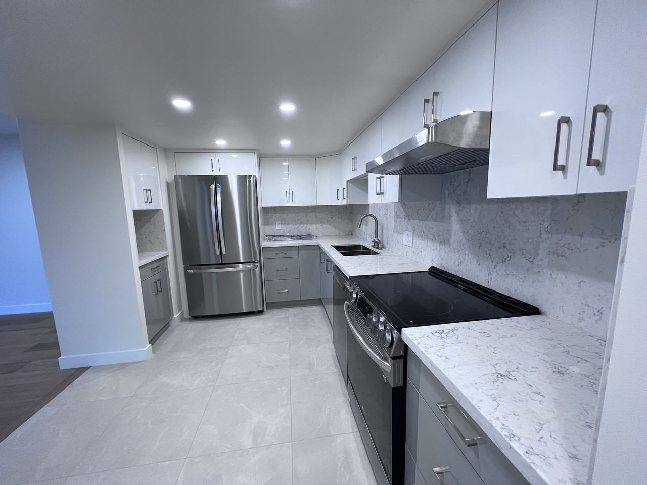 1450 Pennyfarthing Drive #604 - Photo 3 of 21