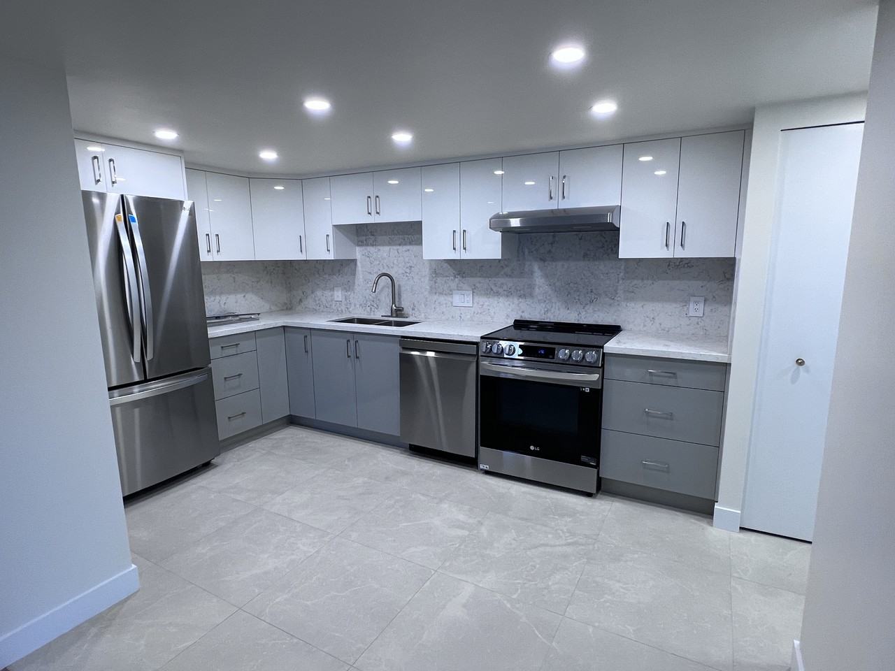 1450 Pennyfarthing Drive #604 - Photo 6 of 21