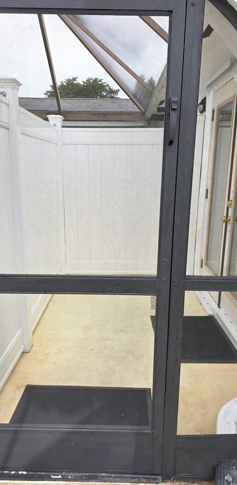 7040 Kimberly Boulevard - Photo 3 of 15