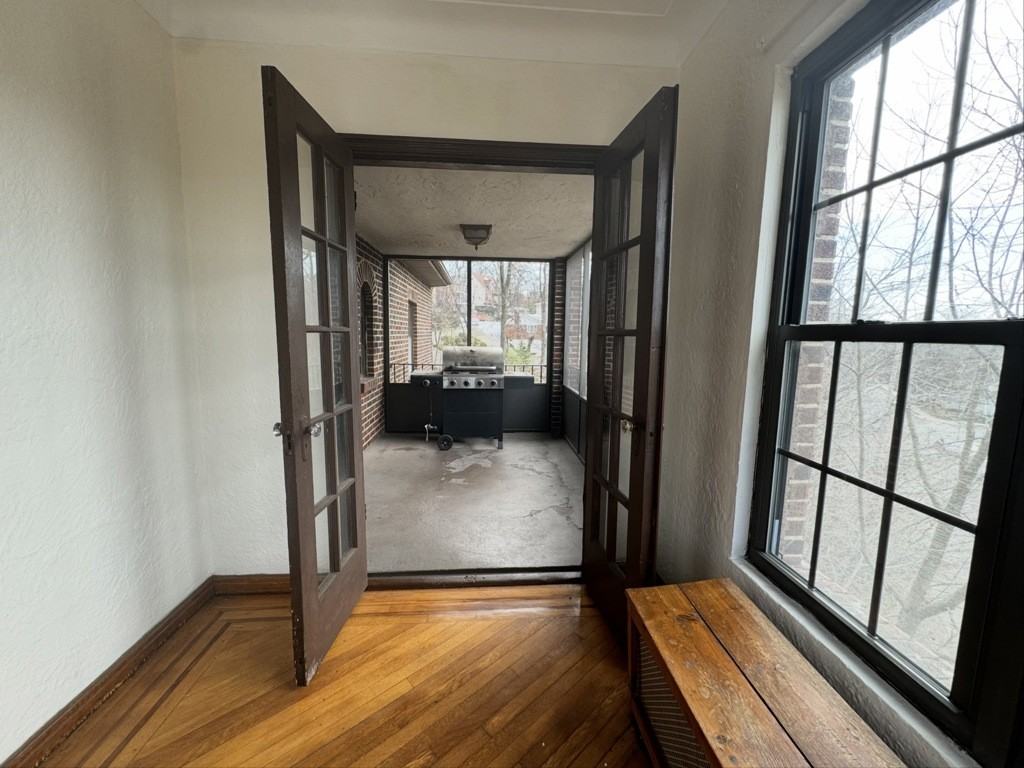 Rugby Ave #79-2 - Photo 7 of 22