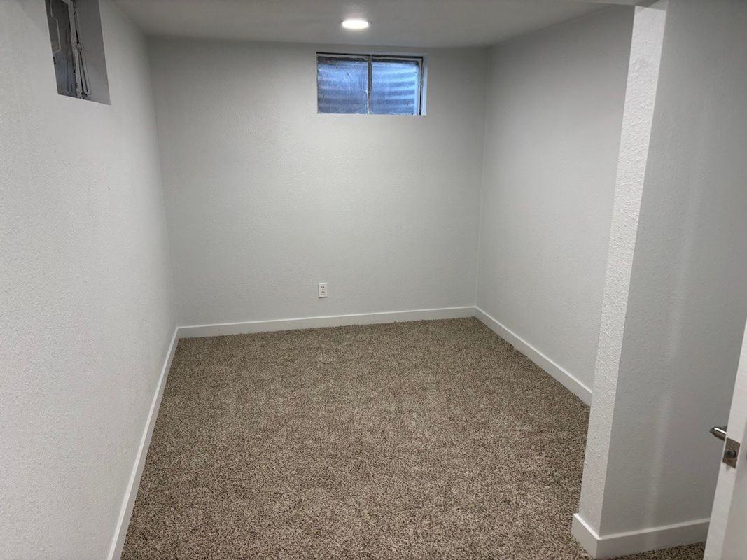 1231 S Marshall St ##B - Photo 5 of 17