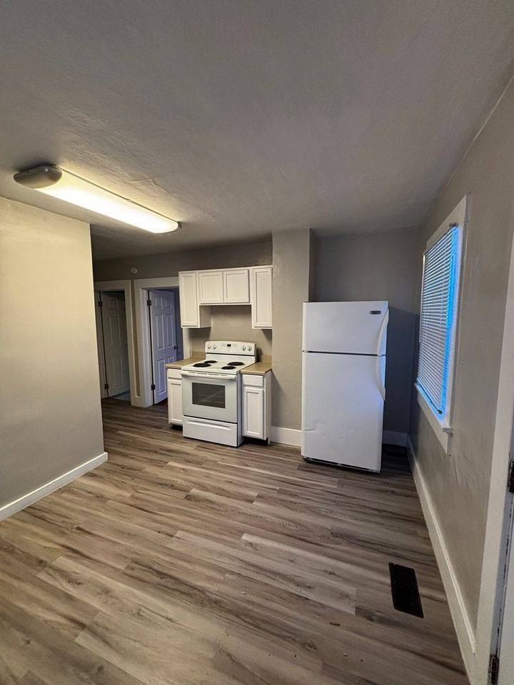 1728 Carteret Ave - Photo 7 of 10