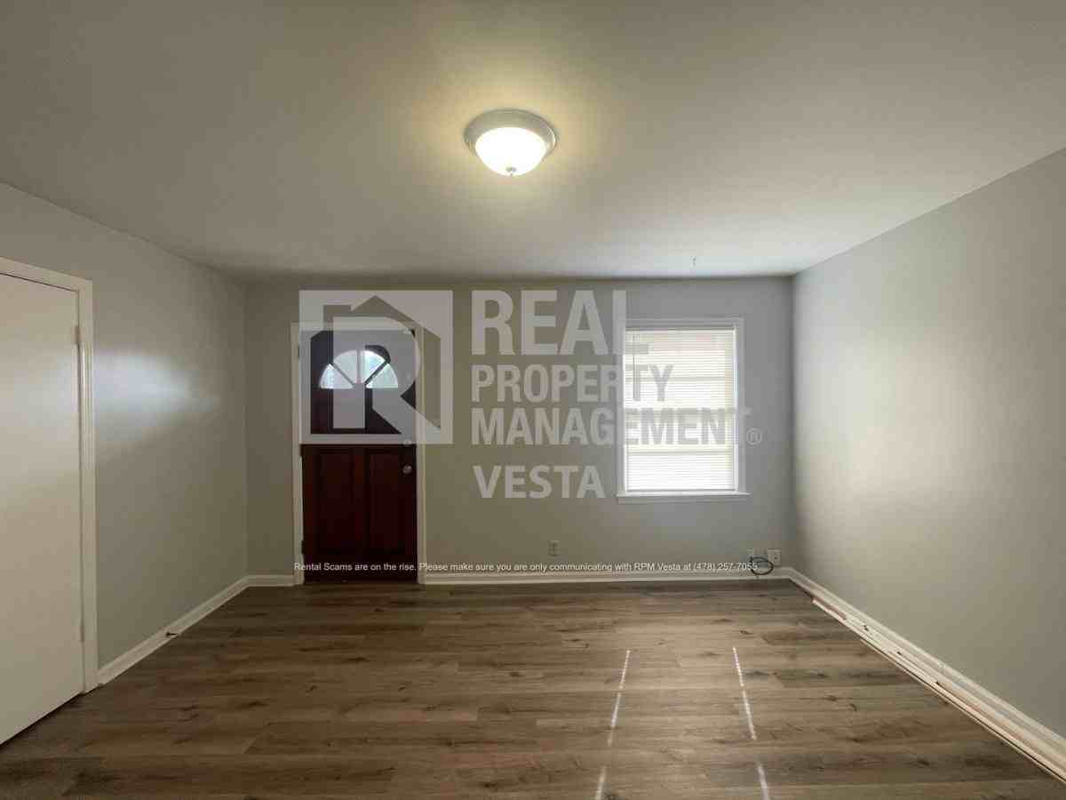 4273 Hillary Pl - Photo 2 of 10