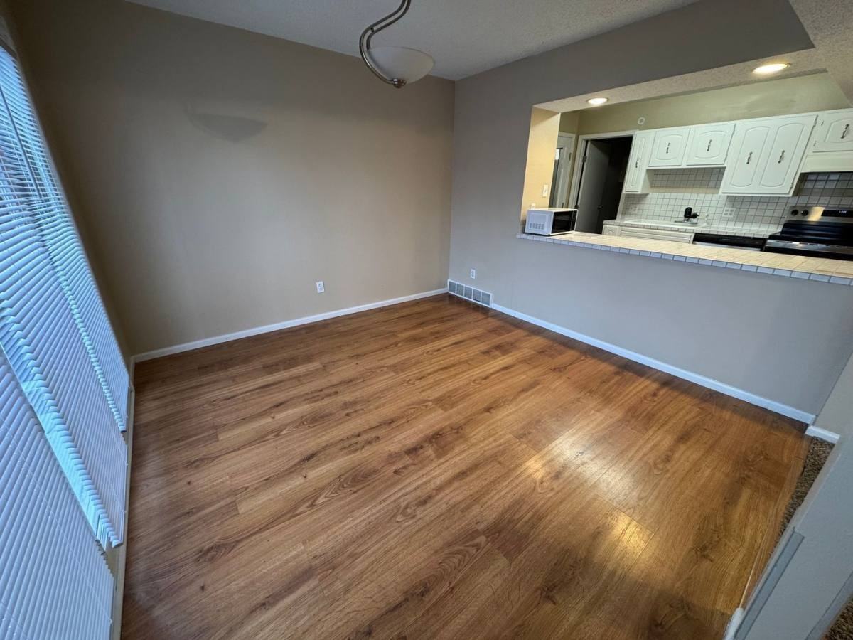 118 Scotland Rd #C - Photo 5 of 10