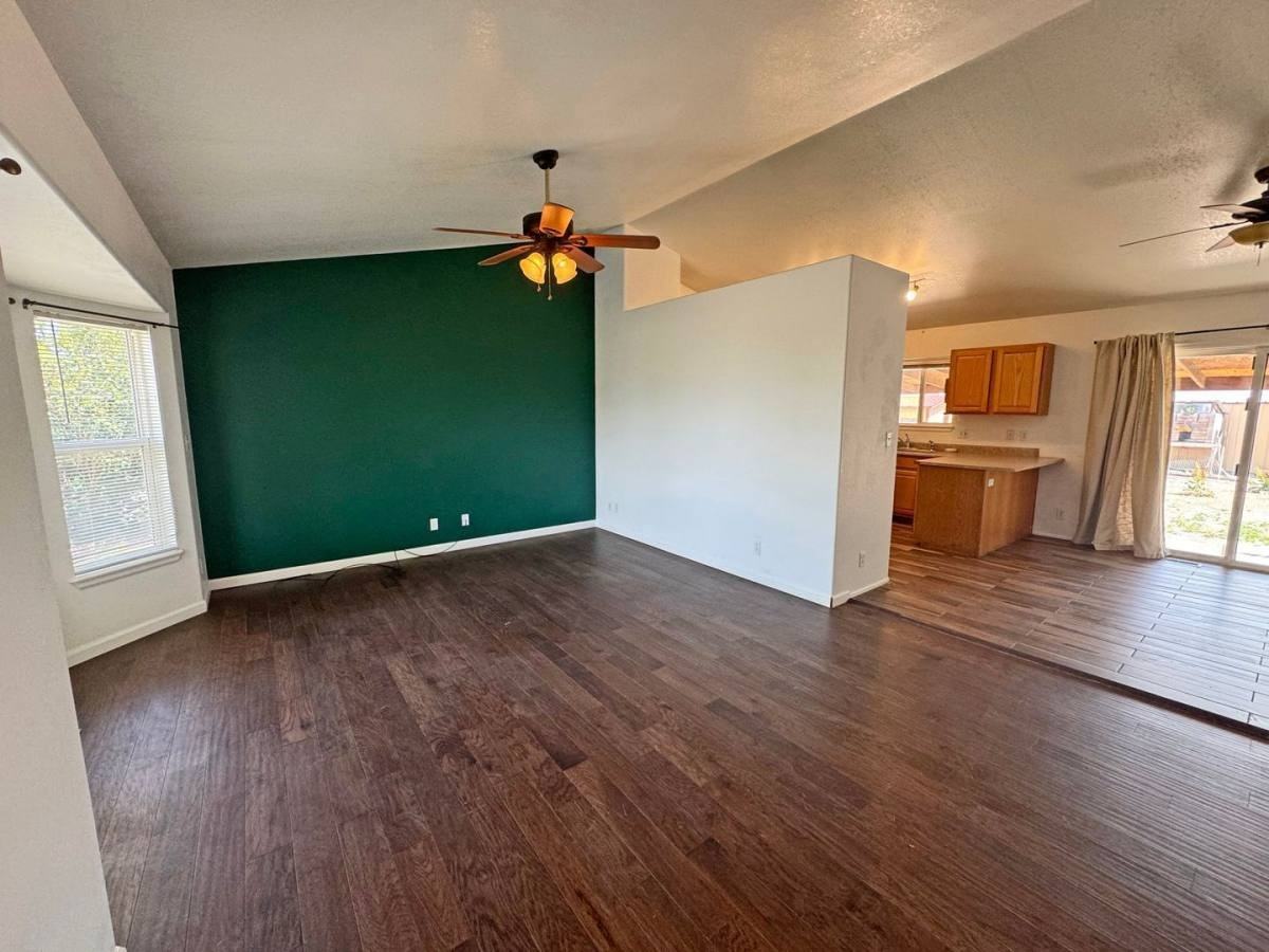 1456 E Gem Dr - Photo 4 of 10