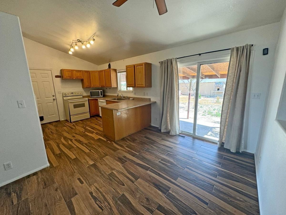 1456 E Gem Dr - Photo 6 of 10