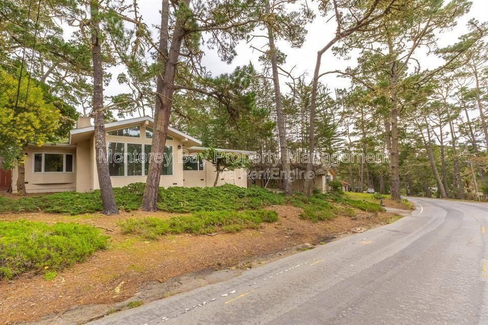 4083 Sunset Ln - Photo 2 of 10