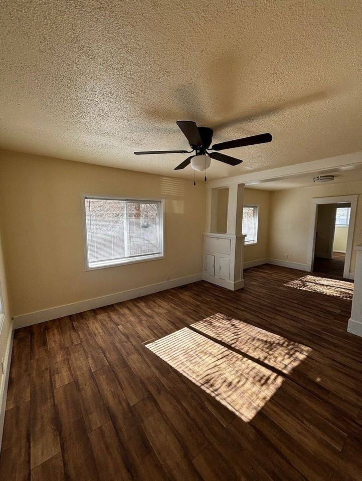 1205 Carteret Ave - Photo 2 of 10